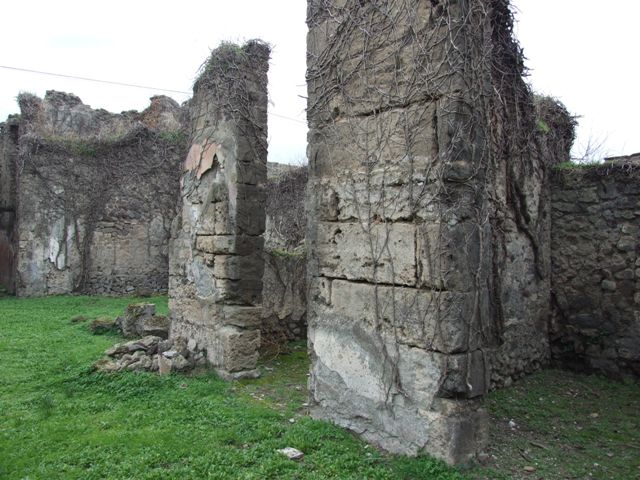 VII.2.20 Pompeii. March 2009. Room 16, ala or cubiculum, in south-west corner of room 1. 