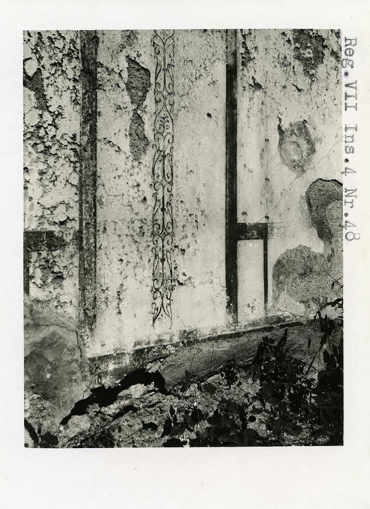 Mystery photo. Described by Warsher as from VII.4.48 on photo. We think it may be –
VII.3.30 Pompeii (possibly). Pre-1937-39. 
Room 6, possible detail from a wall in room on east side of tablinum.
Photo courtesy of American Academy in Rome, Photographic Archive. Warsher collection no. 1814
If anyone would like to agree or disagree, we would be pleased to hear from you.

