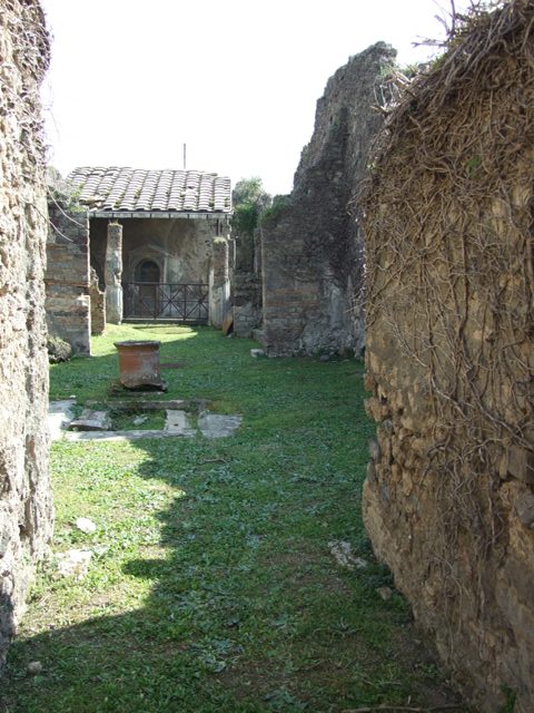 VII.4.56 Pompeii.  March 2009. Room 1. Site of remains of staircase to upper floor, in north west corner.