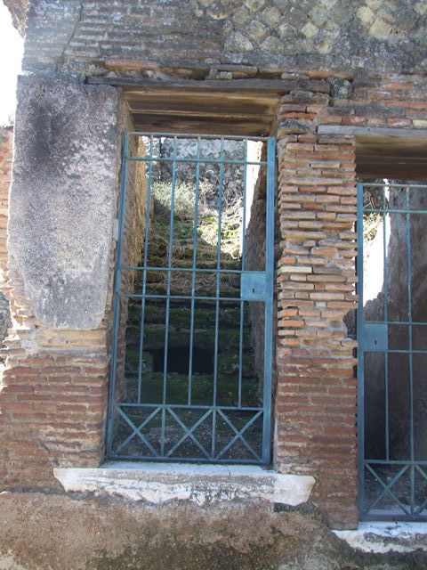 VII.6.18 Pompeii. May 2005. Stairs.