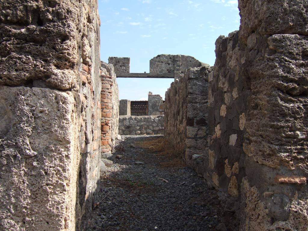 VII.7.17 Pompeii. September 2005. Entrance corridor, looking east towards peristyle area.
