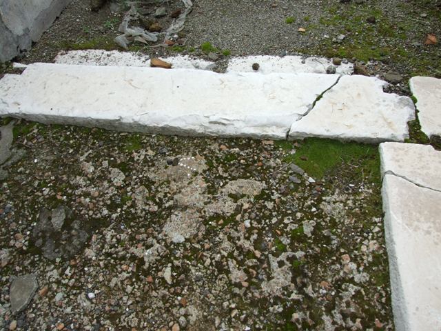VII.9.47 Pompeii. March 2009. Room 1. Atrium. Doorway to Shop at VII.9.48