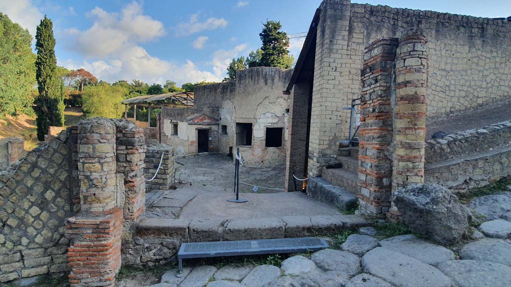 VII.16.a Pompeii. August 2021. Entrance doorway.
Foto Annette Haug, ERC Grant 681269 DÉCOR.
