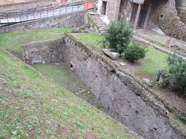 VIII.1.a Pompeii. December 2007. North end of portico and garden.