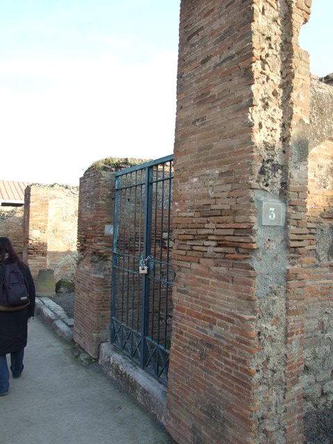VIII.3.4 Pompeii.  March 2009. Room 3.  Ala. Looking east.