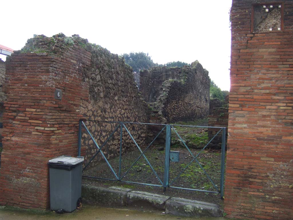 VIII.3.6 Pompeii. December 2005. Entrance.