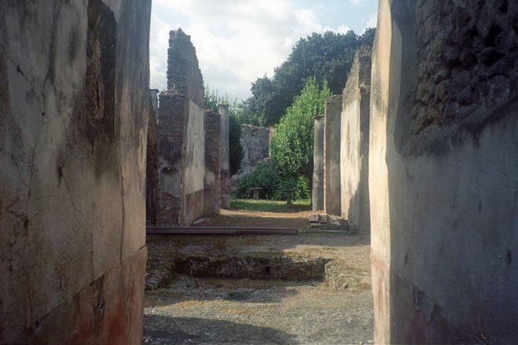 VIII.4.4 Pompeii. March 2009. Doorway to room 2, the rear room of shop at VIII.4.5