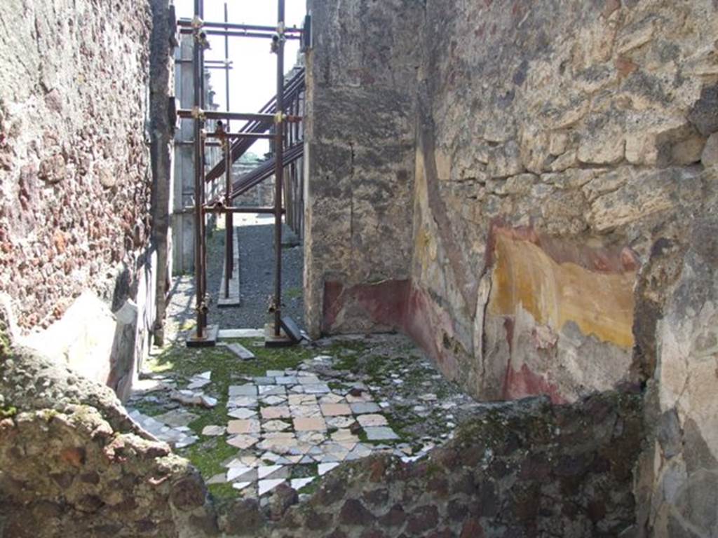 VIII.4.15 Pompeii.  March 2009.  Room 18, looking south from room  7.