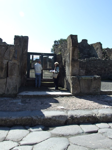 VIII.5.2 Pompeii.  March 2009.  Room 1. Atrium. Looking south.