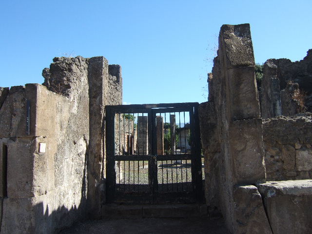 VIII.5.2 Pompeii. March 2009. Room 1, small alcove with altar, in north-west corner of atrium.