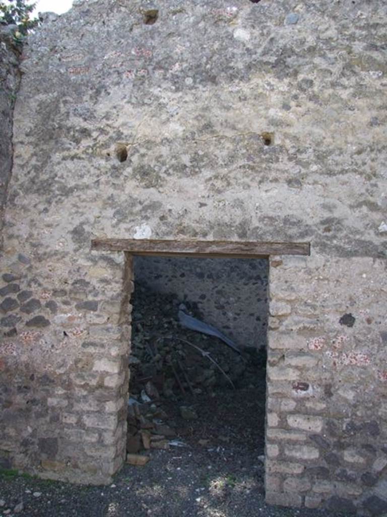 VIII.5.28 Pompeii.  March 2009. Doorway to Room 12, Oecus.