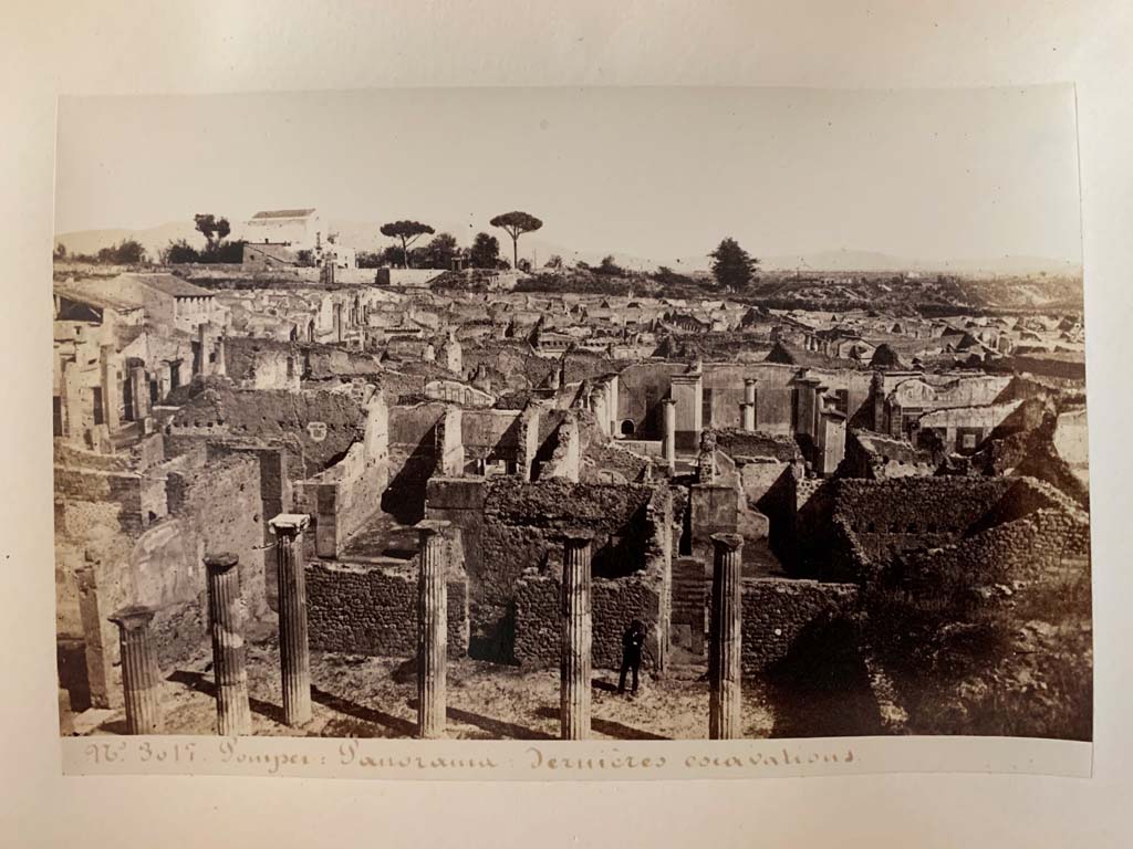 VIII.5.28 Pompeii. From an Album by M. Amodio, c.1880, entitled Pompei, destroyed on 23 November 79, discovered in 1748.
Looking east across the excavations from above the peristyle of VIII.5.29 and the rooms on the east portico.
Photo courtesy of Rick Bauer.
