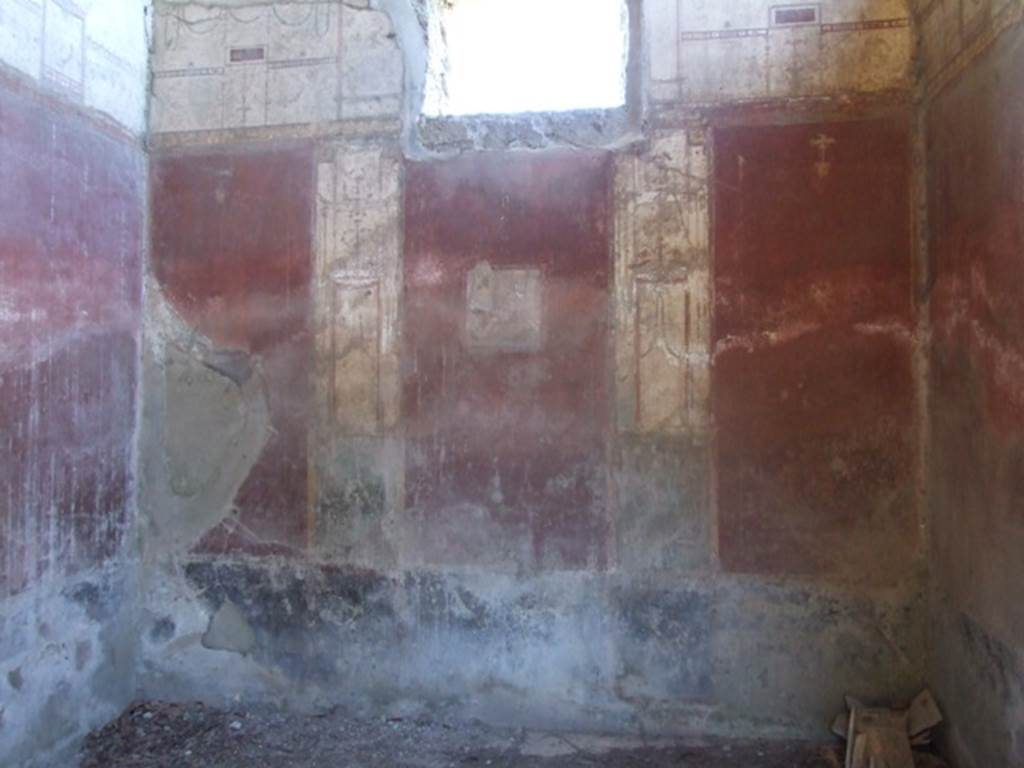 VIII.5.37 Pompeii.  March 2009. Room 13. Oecus. West wall.