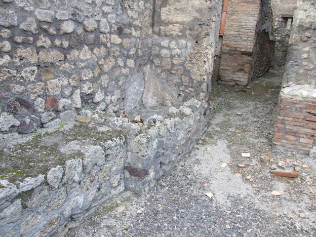 IX.3.17 Pompeii. March 2009. Entrance to corridor.