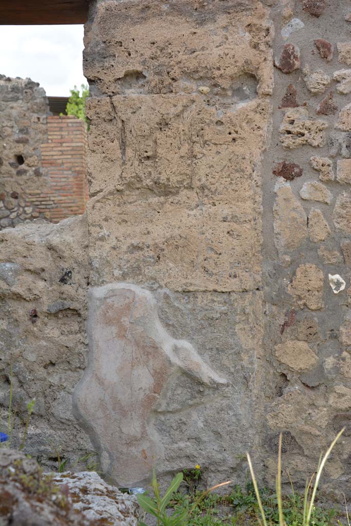 IX.5.9 Pompeii. May 2017. Room “c”, detail from north wall on east side of window.
Foto Christian Beck, ERC Grant 681269 DÉCOR.
