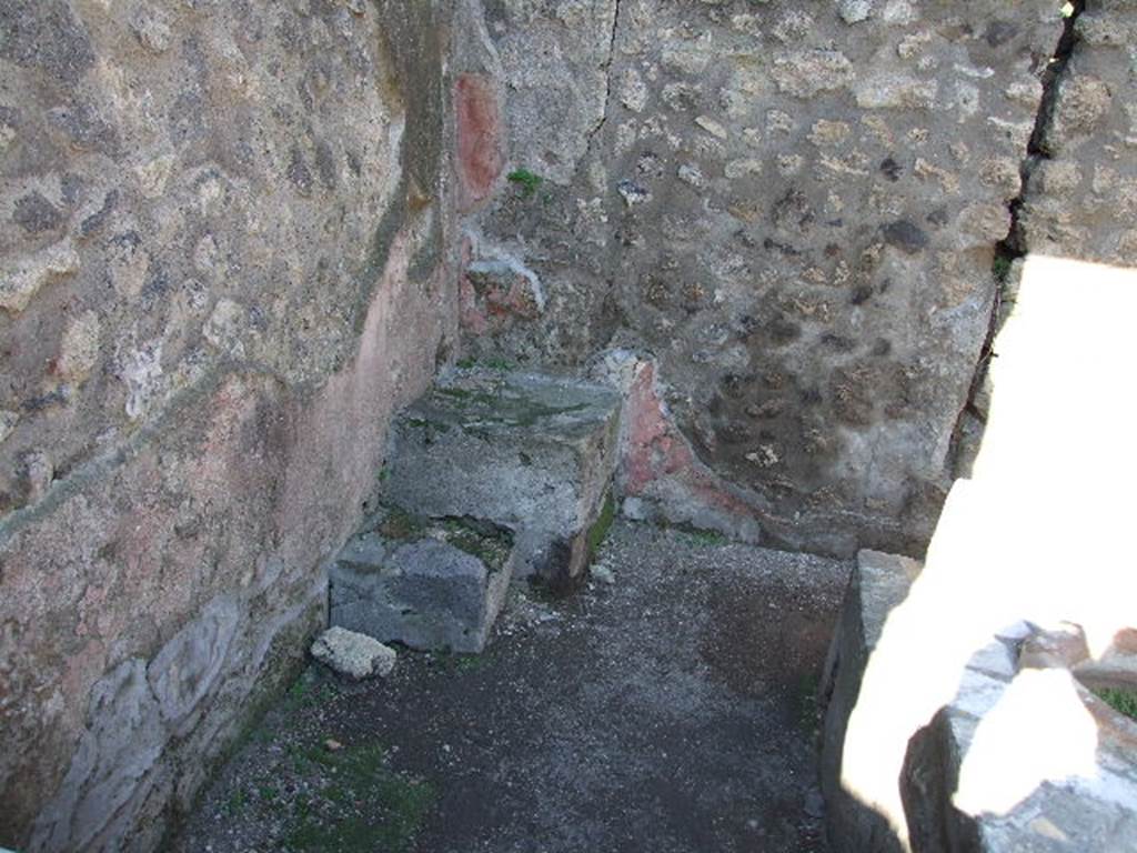 IX.7.13 Pompeii. December 2006.  Stairs to upper floor. 