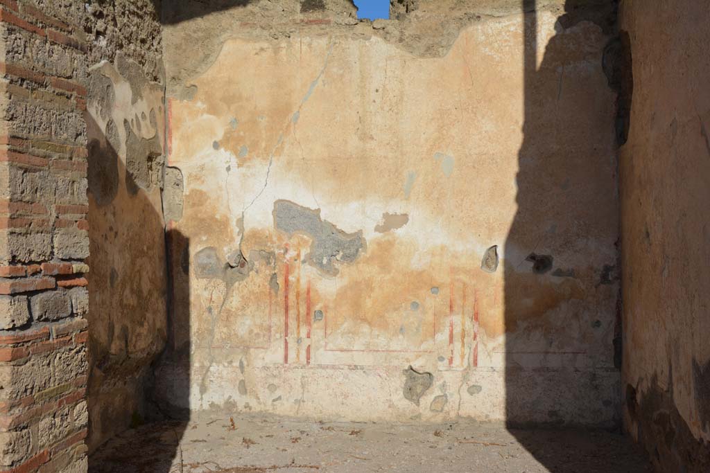 IX.7.20 Pompeii. October 2019. Looking through doorway to ala (e), from atrium.
Foto Annette Haug, ERC Grant 681269 DÉCOR.
