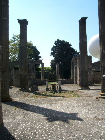 IX.14.4 Pompeii.  December 2007. Southern most room of the three rooms on the east side of the atrium.  East wall.  
