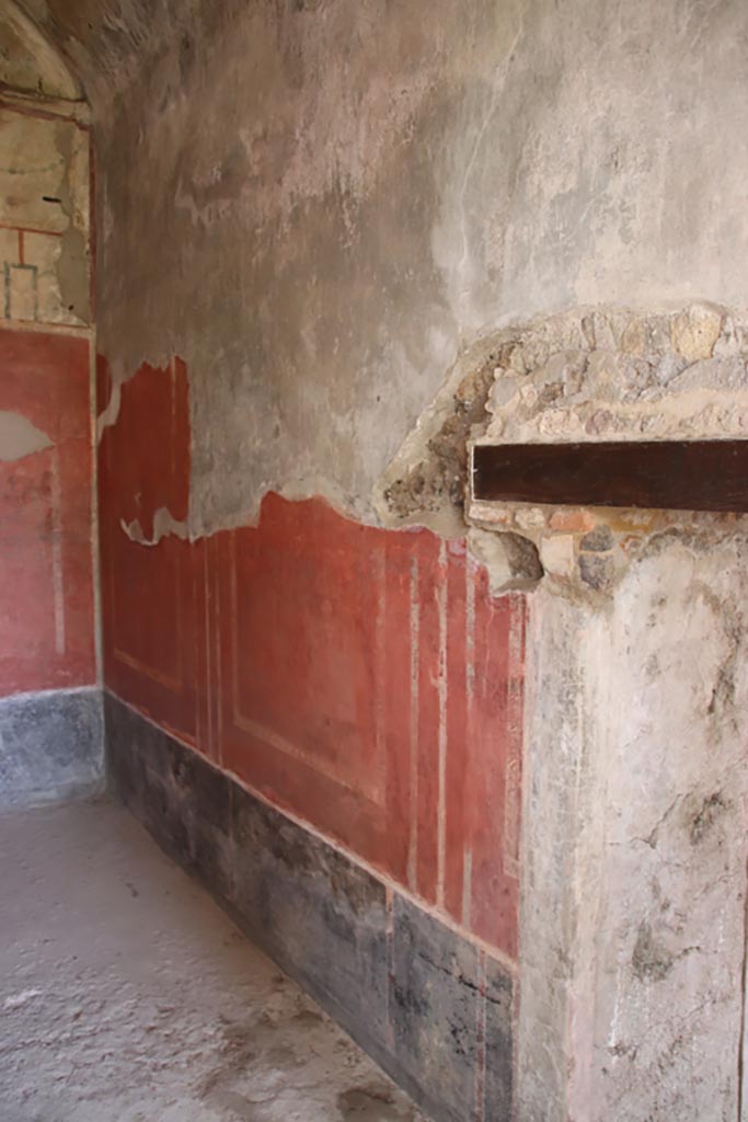 Villa of Diomedes, Pompeii. October 2023. 
Looking east along south wall with doorway into next room at west end. Photo courtesy of Klaus Heese.
(Villa Diomedes Project – area 56).
[Fontaine room 5.8]
