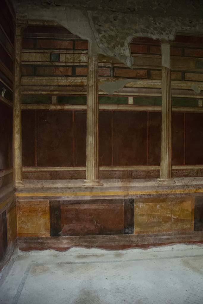 Villa of Mysteries, Pompeii. November 2017. 
Room 15, looking towards west wall in south-west corner. 
Foto Annette Haug, ERC Grant 681269 DÉCOR.
