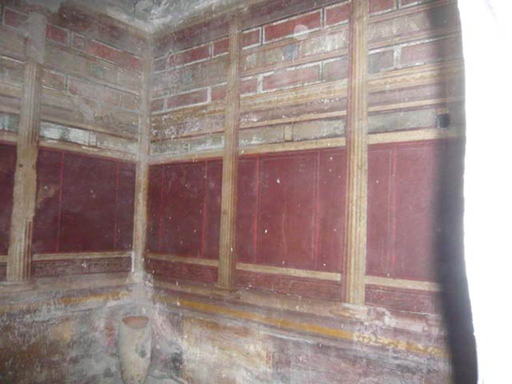 Villa of Mysteries, Pompeii. May 2012. Room 15, north-west corner. Photo courtesy of Buzz Ferebee.