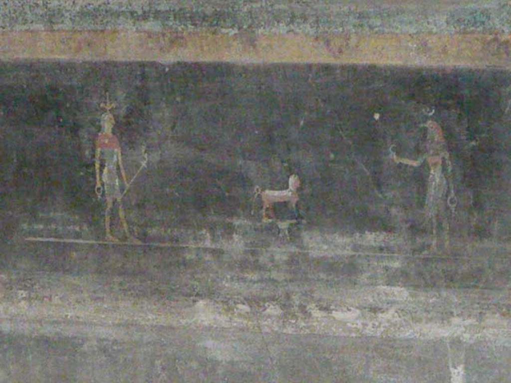 Villa of Mysteries, Pompeii. May 2012. Room 2, tablinum, detail from centre of north wall. Photo courtesy of Buzz Ferebee.


