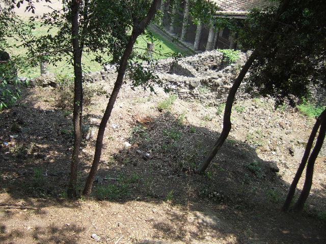Near possible site of Tower I from VIII.7.30 Triangular Forum 