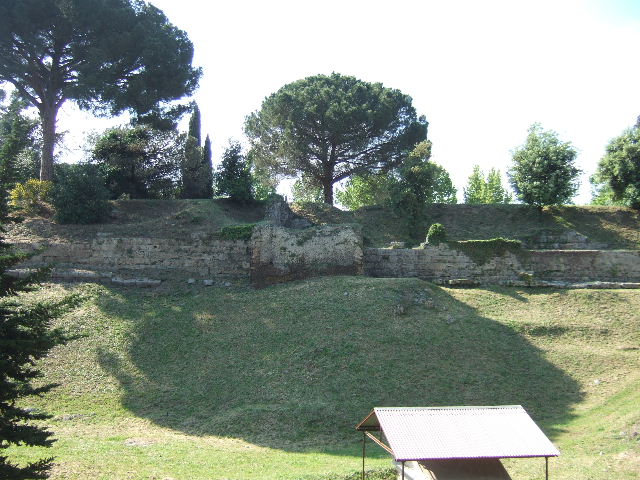 T3 Pompeii. Tower III. May 2010. South side of tower.