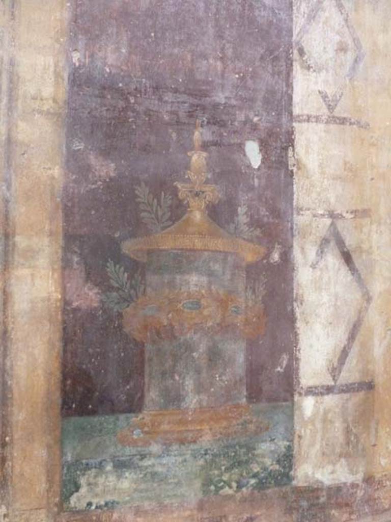 Oplontis, September 2015. Room 5, detail of painted decoration on west wall.