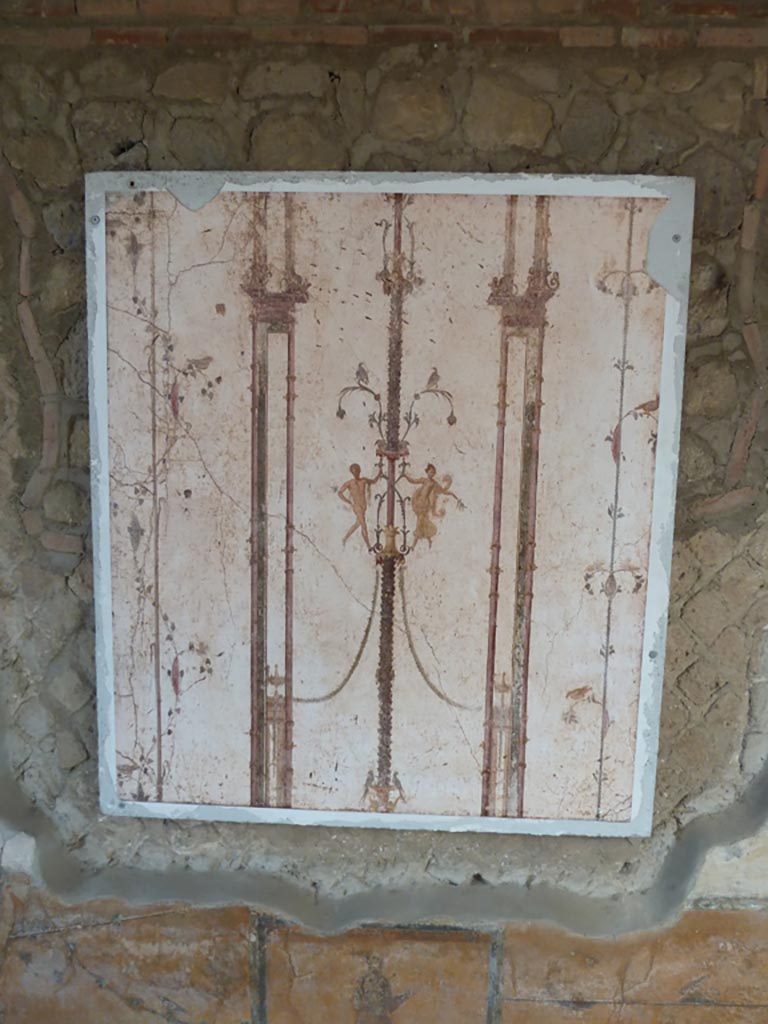Stabiae, Villa Arianna, September 2015. Room 12, reproduction of panel on east wall.