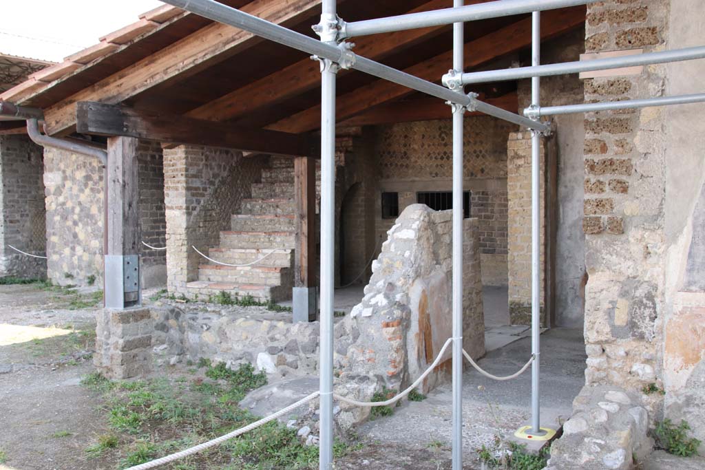 Stabiae, Villa Arianna, September 2021. 
Looking towards doorway to room 40, right, room 41, and room 34. Photo courtesy of Klaus Heese.
