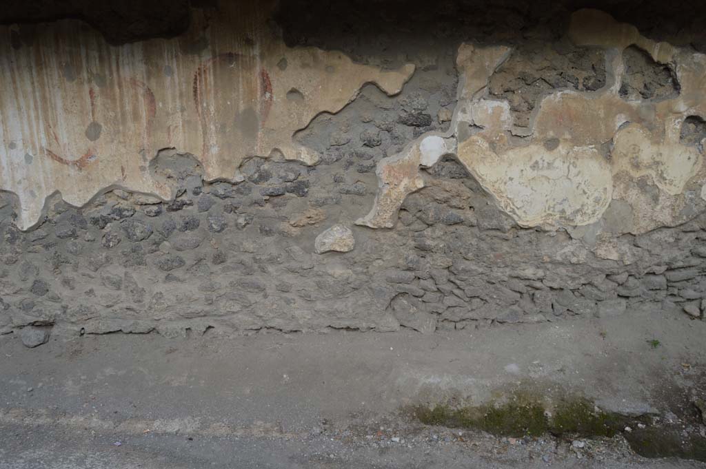 I.8.1 Pompeii. October 2018. West exterior side wall.
Foto Taylor Lauritsen, ERC Grant 681269 DCOR.
