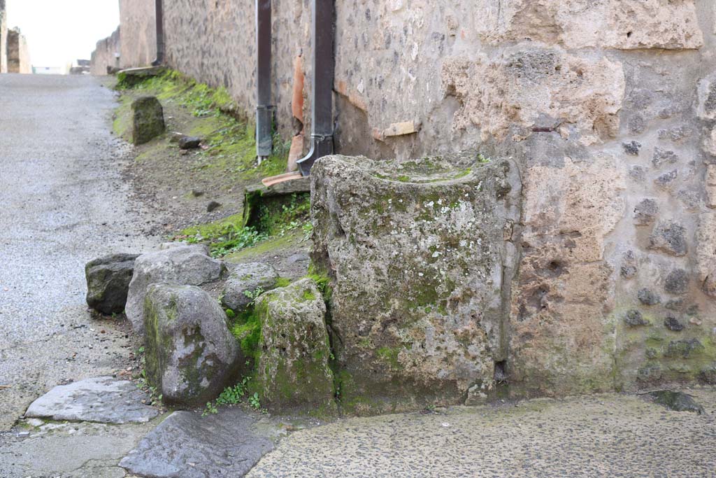 I.11.7 Pompeii. December 2018. 
Street altar against north-east corner of I.11, in Vicolo della Nave Europa between I.12 and I.11. December 2018. 
Photo courtesy of Aude Durand.
