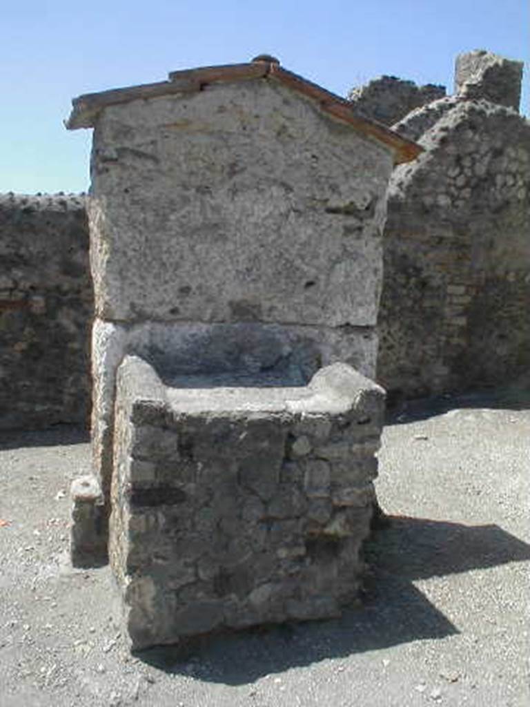 Altar outside VI.14.17-18. May 2005.
