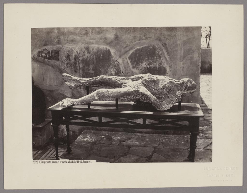 Victim 1. Found 5th Feb 1863. G. Sommer and E. Behles photo no. 1243.
This copy was acquired in 1864 as a gift from Julius Ziegler by the Städel Museum.
Photo courtesy of Städel Museum, Frankfurt am Main, inventory number St.F.989.


