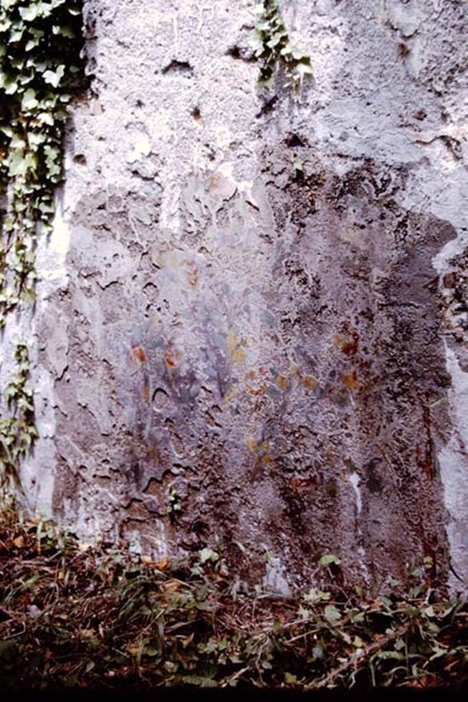 I.2.10 Pompeii. 1964. Detail of remains of painted garden painting on east wall at north end. Photo by Stanley A. Jashemski.
Source: The Wilhelmina and Stanley A. Jashemski archive in the University of Maryland Library, Special Collections (See collection page) and made available under the Creative Commons Attribution-Non Commercial License v.4. See Licence and use details. J64f1290 
