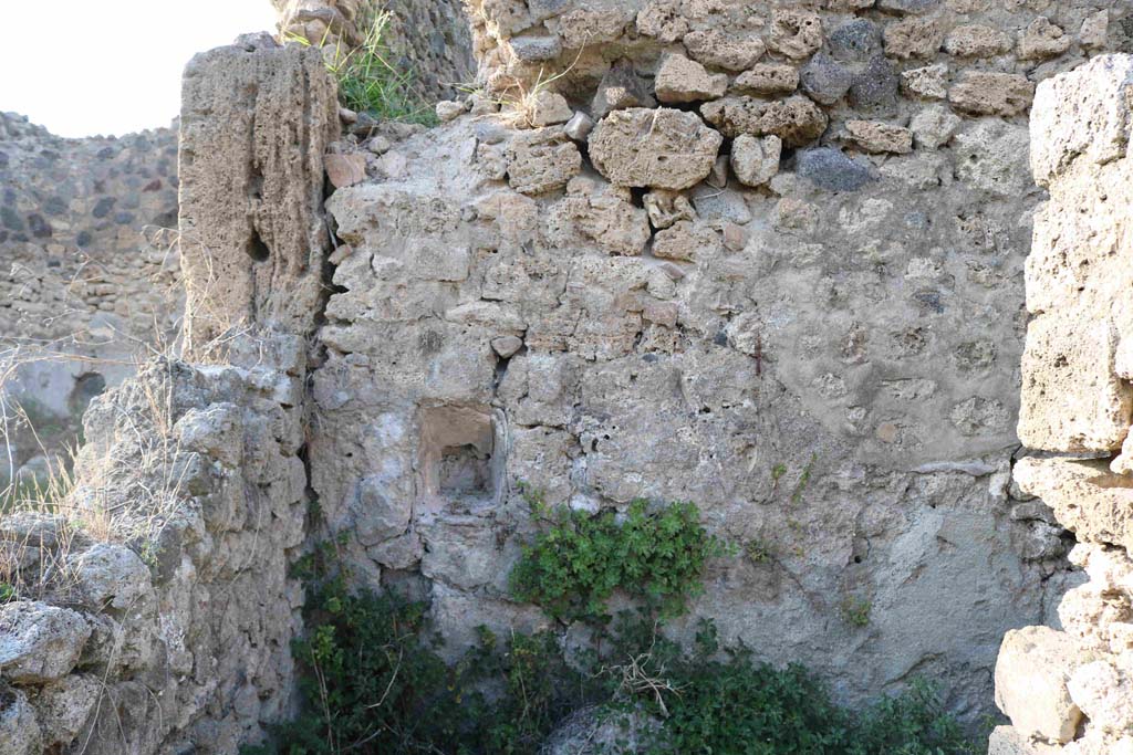 I.2.23 Pompeii. September 2018. Looking towards north wall of kitchen area, with niche. Photo courtesy of Aude Durand.

