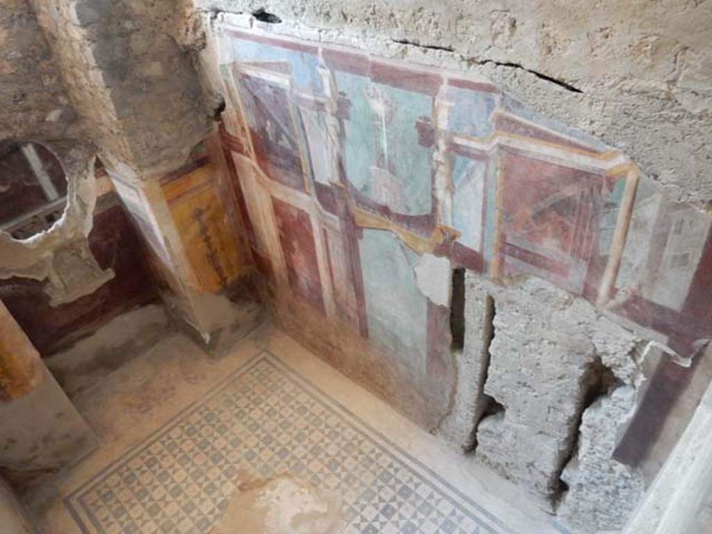 I.6.2 Pompeii. May 2017. Frigidarium of baths’ area. Looking down towards north-west corner and north wall. Photo courtesy of Buzz Ferebee.

