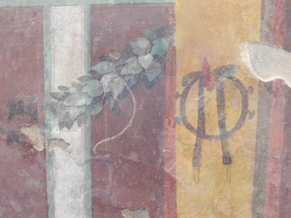I.6.2 Pompeii. May 2016. Detail from south end of west wall of east wing of cryptoporticus.  Photo courtesy of Buzz Ferebee.
