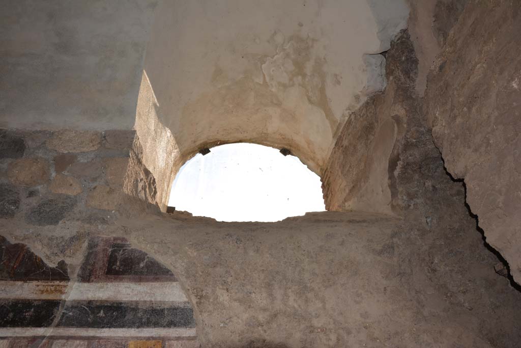 I.6.2 Pompeii. September 2019. Upper west wall of east wing at north end.
Foto Annette Haug, ERC Grant 681269 DÉCOR.
