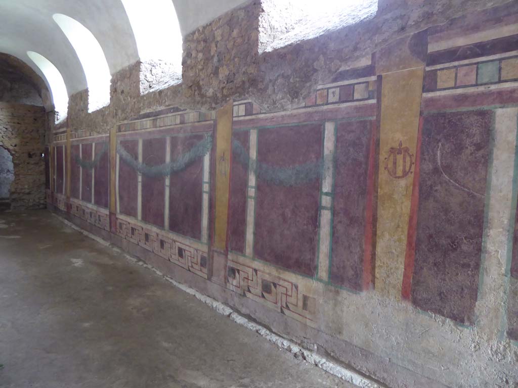 I.6.2 Pompeii. January 2017. Looking north along east side of west wing, from south end.
Foto Annette Haug, ERC Grant 681269 DCOR.
