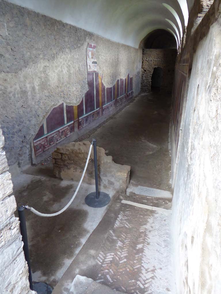 I.6.2 Pompeii. January 2017. Looking north along west wing of cryptoporticus.
Foto Annette Haug, ERC Grant 681269 DCOR.

