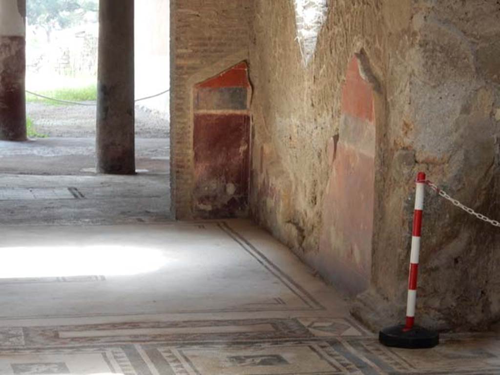 I.7.1 Pompeii. May 2016. West wall of tablinum, looking south. Photo courtesy of Buzz Ferebee.


