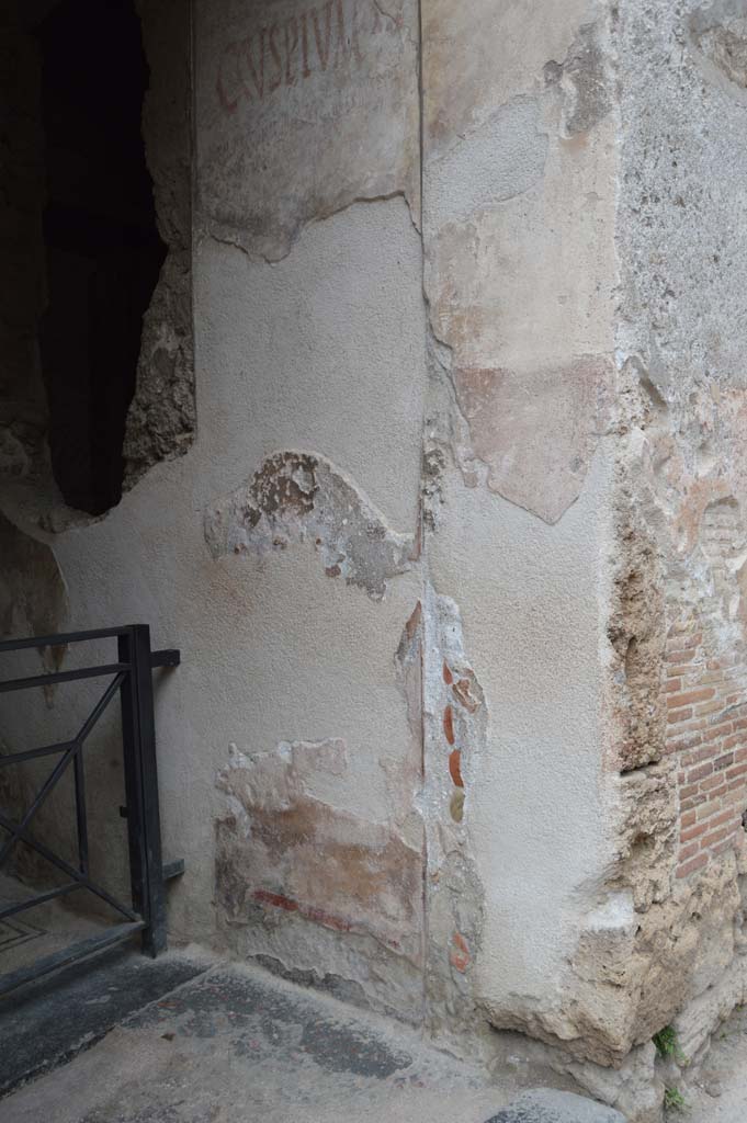 I.7.1, Pompeii. October 2017. Looking towards west side of entrance corridor.
Foto Taylor Lauritsen, ERC Grant 681269 DCOR.
