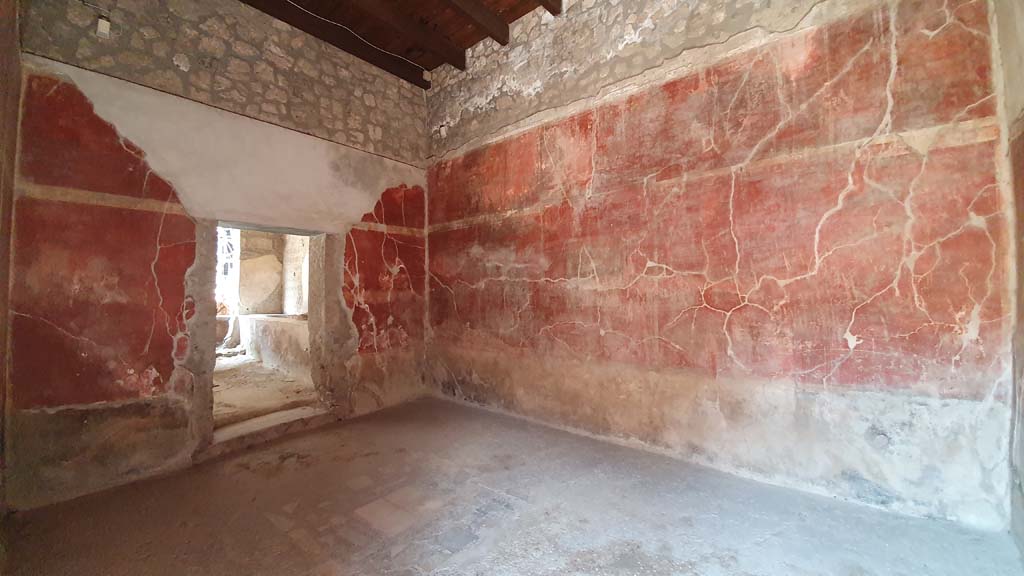 I.8.8 Pompeii. July 2021. Room 3, looking towards north and east walls.
Foto Annette Haug, ERC Grant 681269 DÉCOR.

