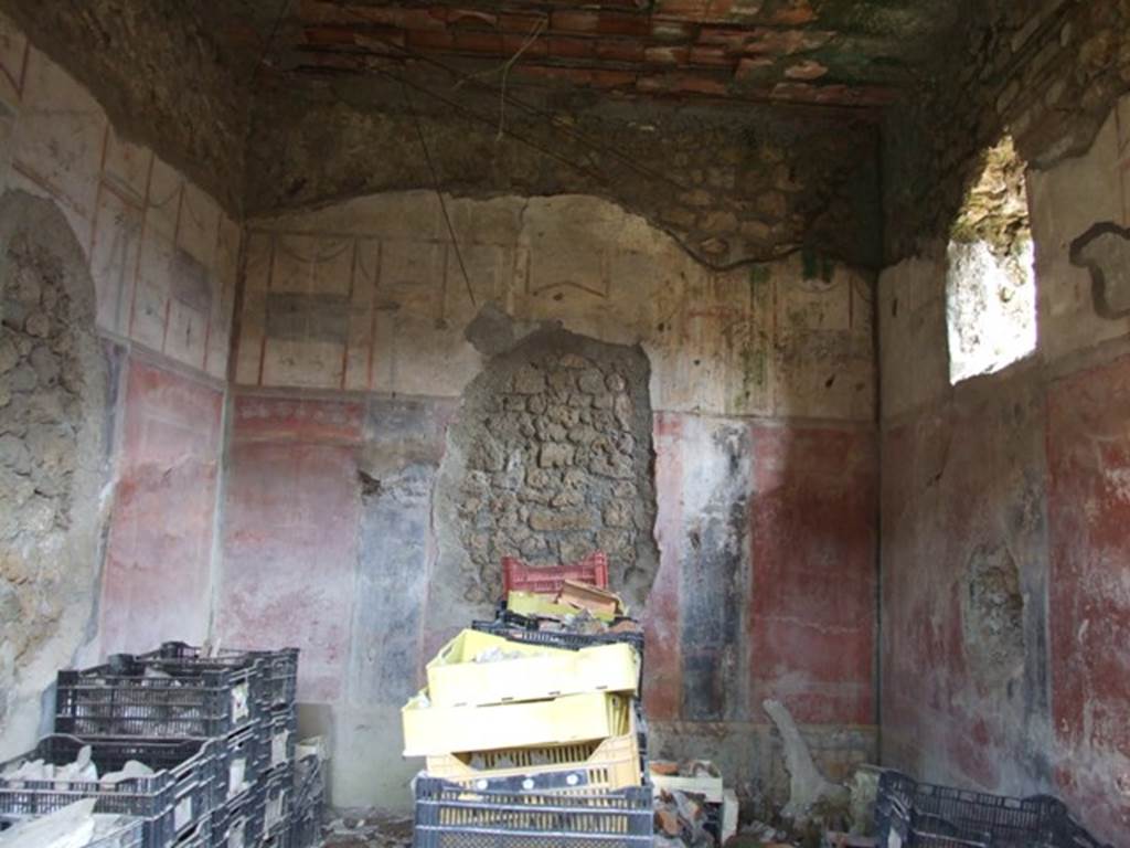 I.9.12 Pompeii. March 2009. Room 6, east wall of the triclinium.  