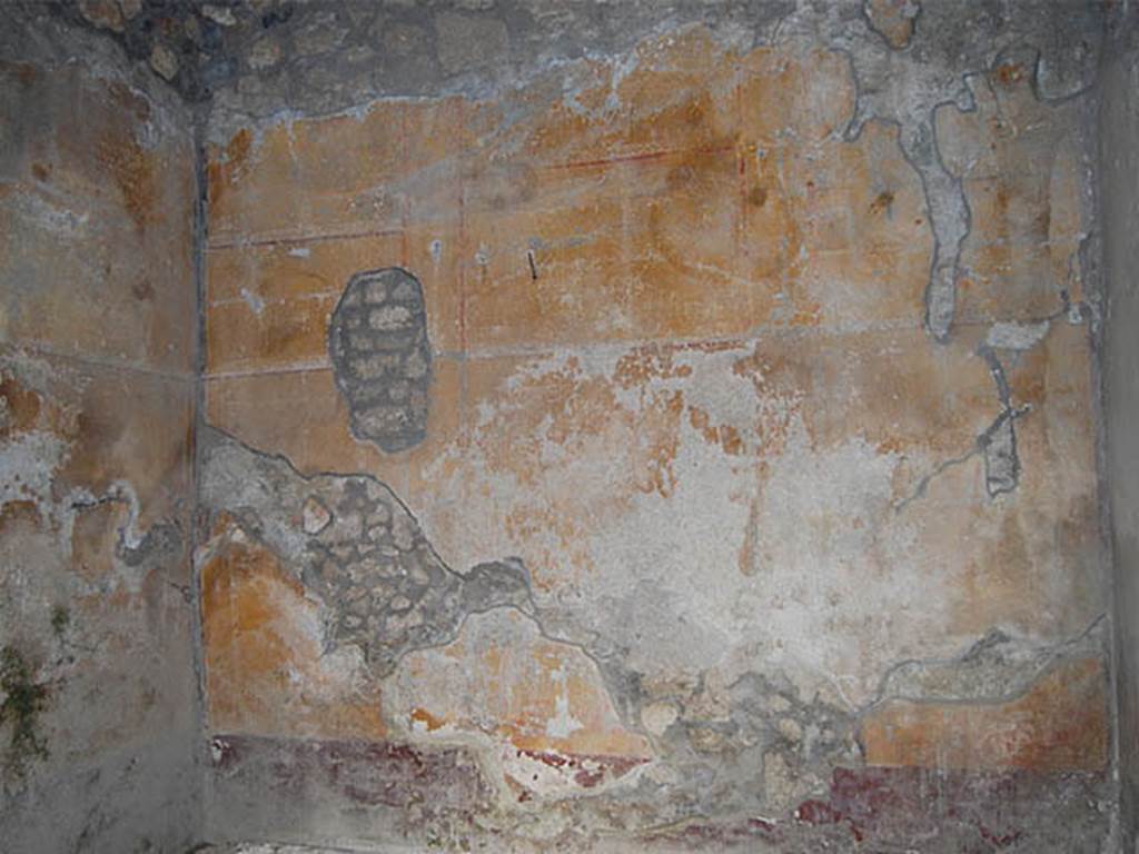 I.14.15 Pompeii. October 2013. North wall of room on west side of bar-room. Photo courtesy of Paula Lock.
