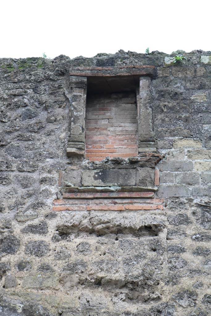 II.4.6 Pompeii. December 2018. 
Looking south to steps to entrance doorway. Photo courtesy of Aude Durand.
