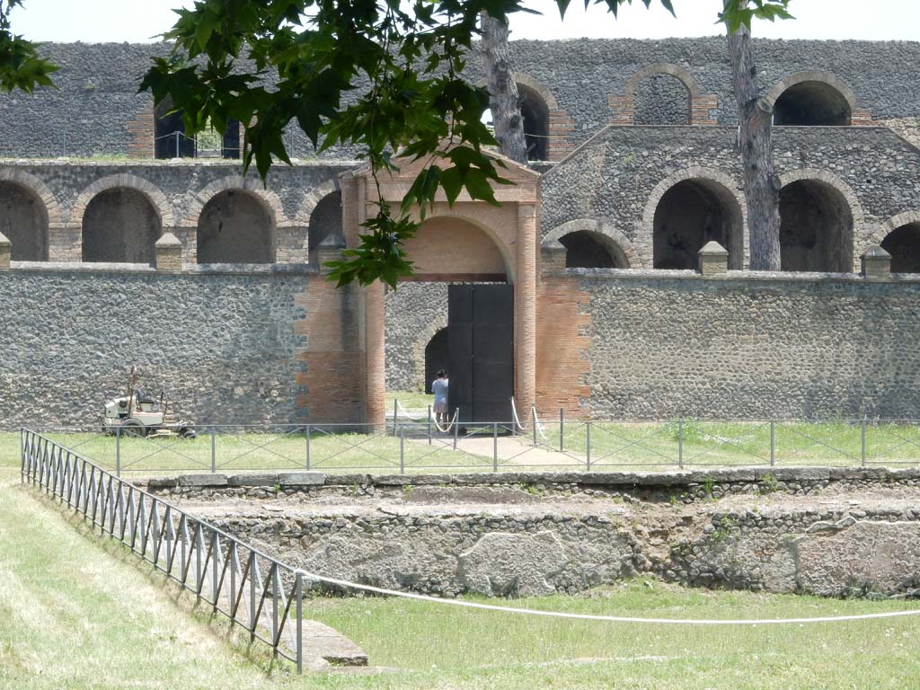 II.7 Pompeii. June 2019. North-east corner and east side of pool and doorway at II.7.3. Photo courtesy of Buzz Ferebee.