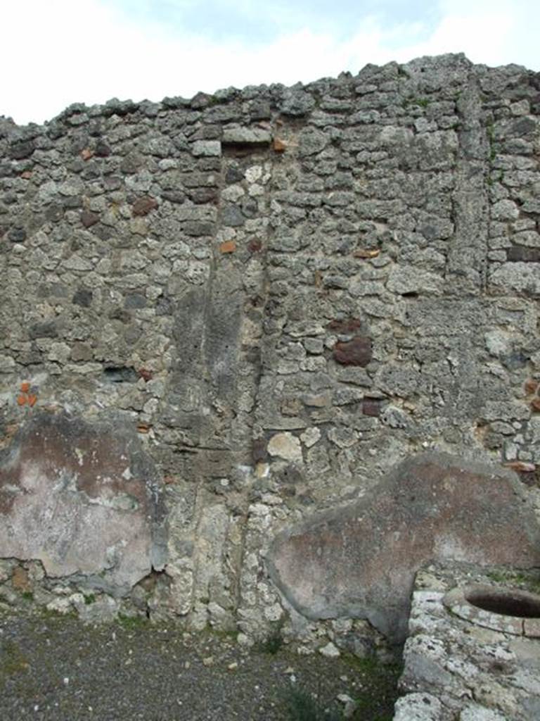 V.2.13 Pompeii,  March 2009. East wall.